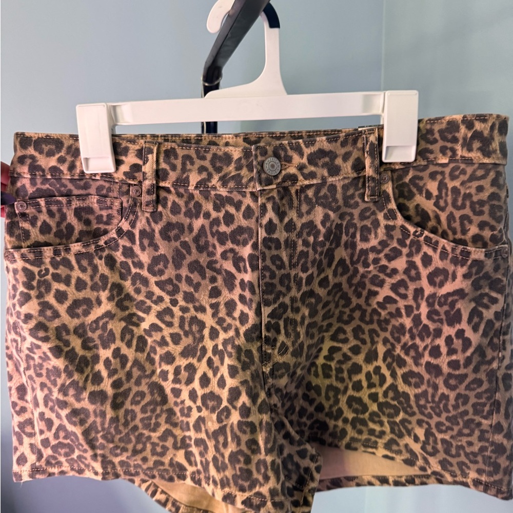 American Eagle Leopard Print Women's Shorts—Perfect Shortie size 12